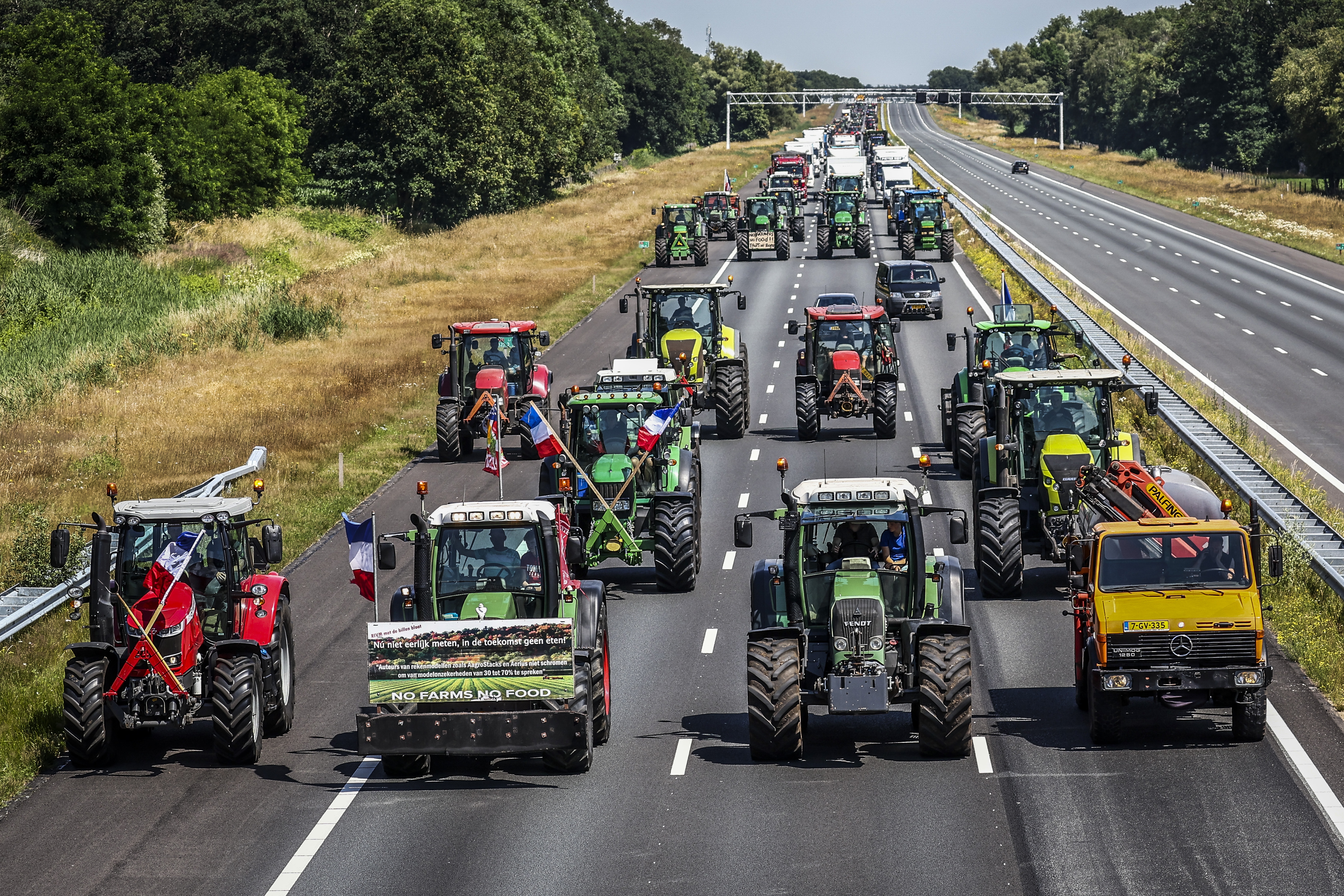 Jan Douwe van der Ploeg on Right wing farmers’ protests in the Netherlands  Promo Image